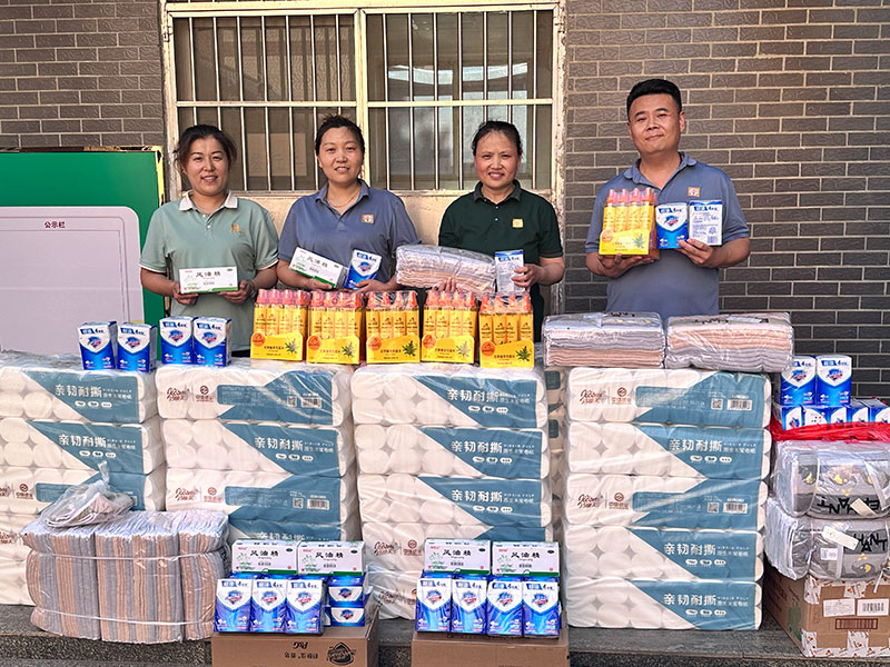 炎炎夏日送清涼——公司為職工發放防暑降溫福利